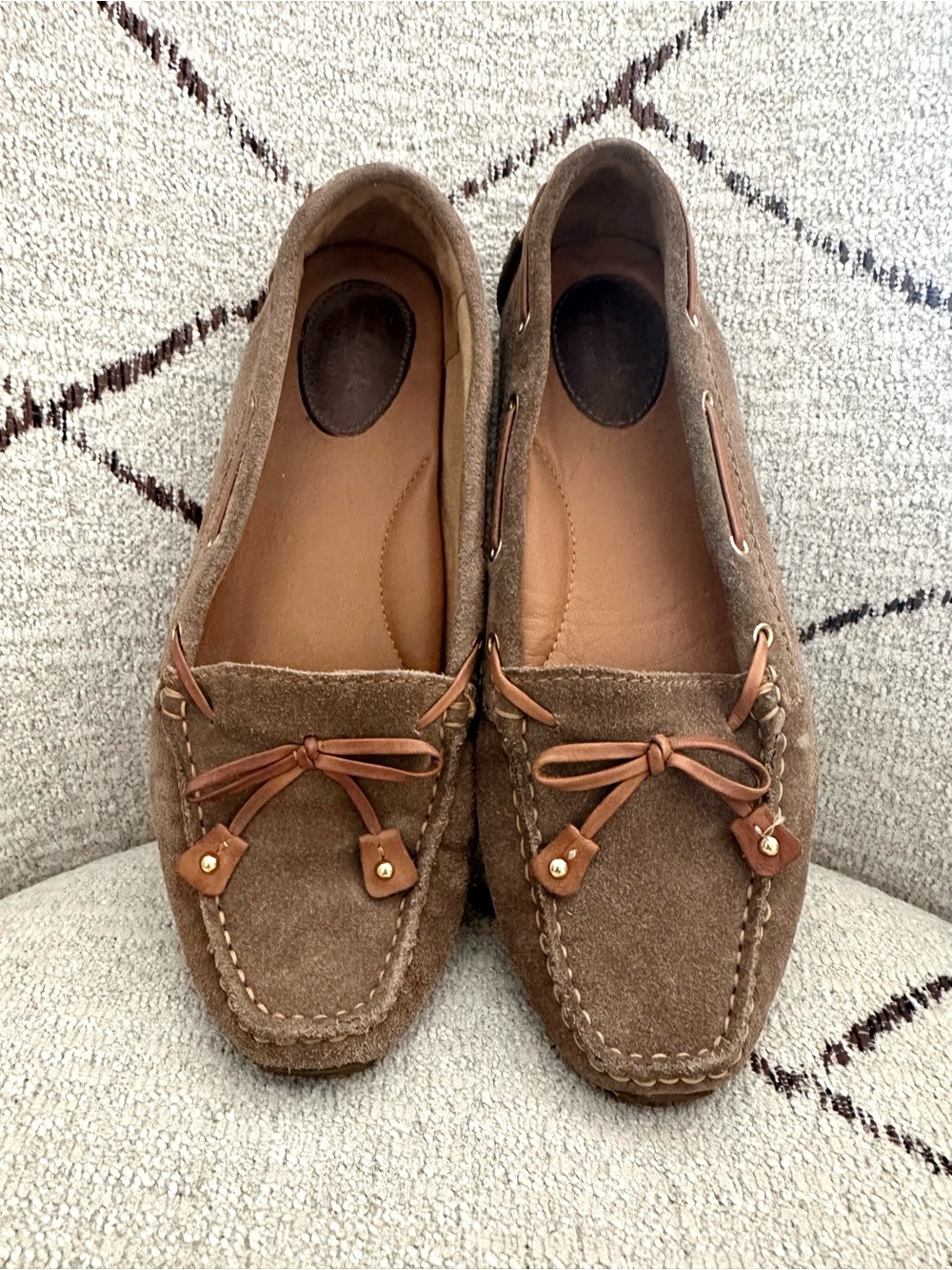 Clark’s Artisan Light Brown Suede Leather Driving Loafers Moccasins Women’s 6.5